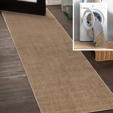 Twyla Classic Solid Low-Pile Machine-Washable Area Rug